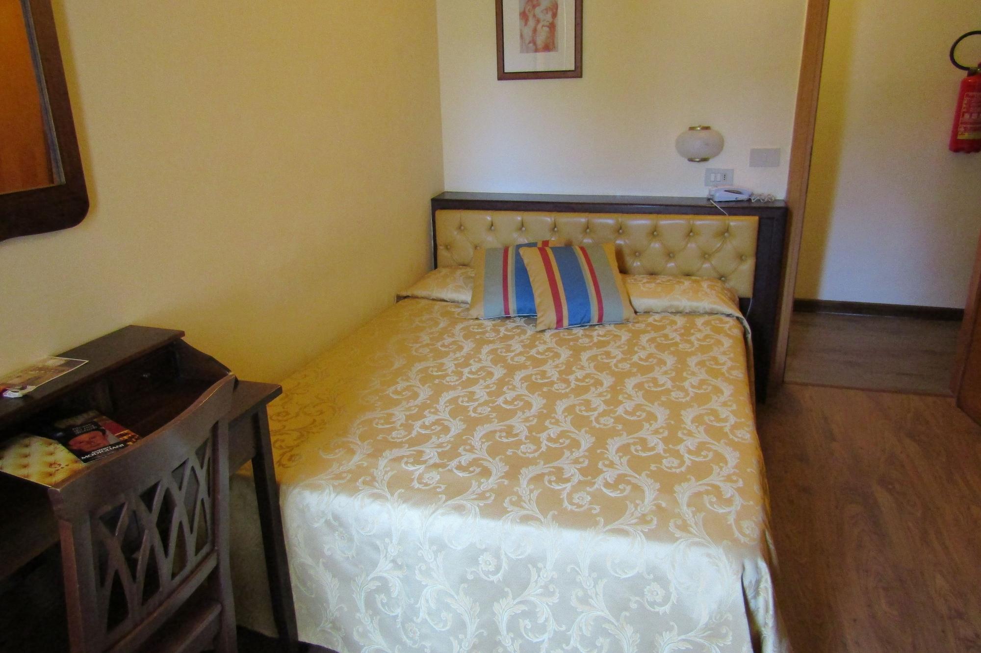 Hotel Minerva Pisa Dış mekan fotoğraf